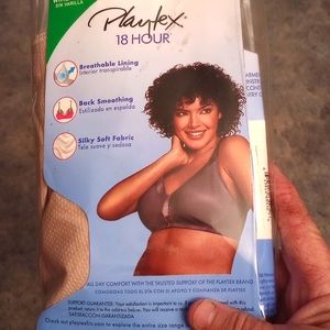 Playtex 18 hour nude. New ladies/Junior 42 DDD